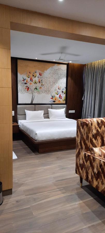 Hotel Sunrise Hospitality Vijayawāda Eksteriør bilde
