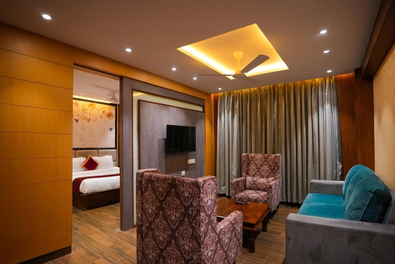 Hotel Sunrise Hospitality Vijayawāda Eksteriør bilde