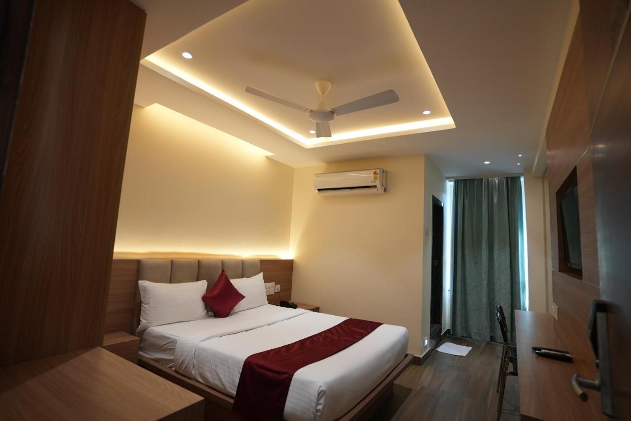 Hotel Sunrise Hospitality Vijayawāda Eksteriør bilde